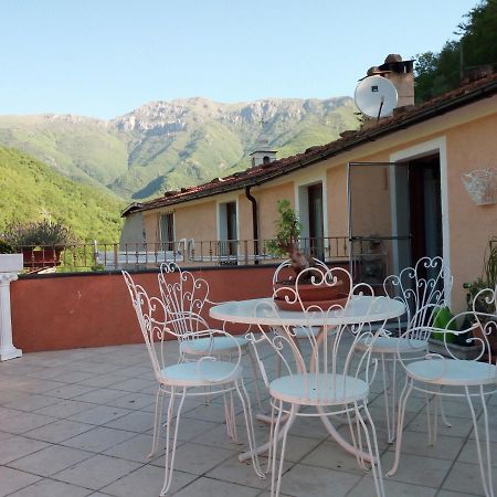 Lo Sporting Bed&Breakfast Nasino Bagian luar foto